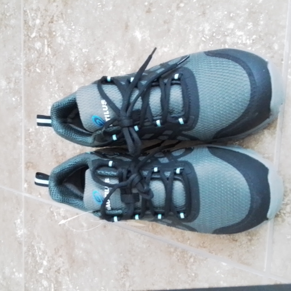 NAUTILUS women shoe